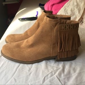 Mossimo booties NWT